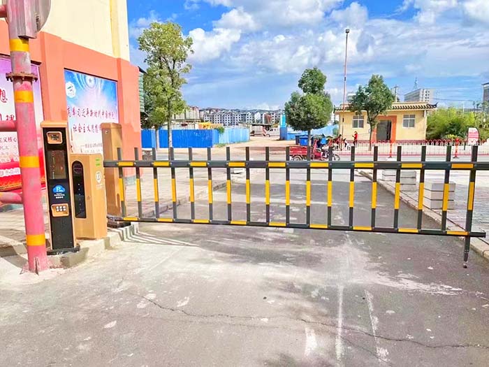 工業(yè)園車牌識別系統(tǒng)