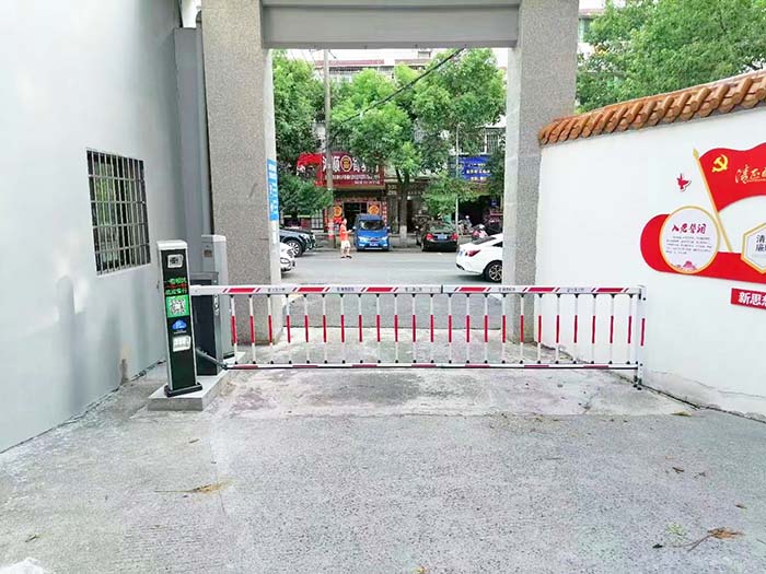 事業(yè)單位車牌識別系統(tǒng)