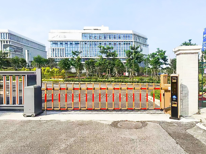 某廠區(qū)采用 “安快” 同進同出車牌識別系統(tǒng)案例圖